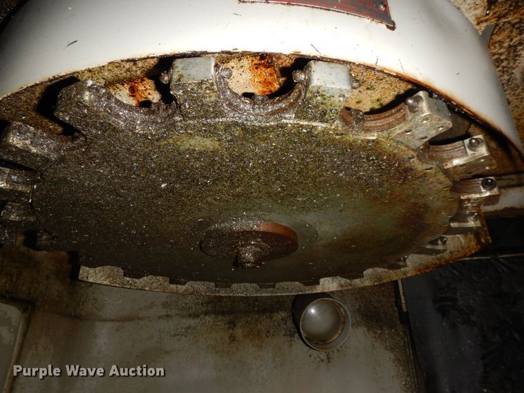 image for item DL2700 Milltronics VM24  Series D vertical machining center