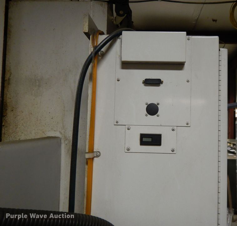 image for item DL2700 Milltronics VM24  Series D vertical machining center