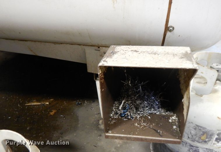 image for item DL2700 Milltronics VM24  Series D vertical machining center