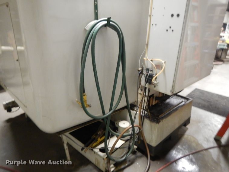 image for item DL2701 Milltronics VM24  Series B vertical machining center