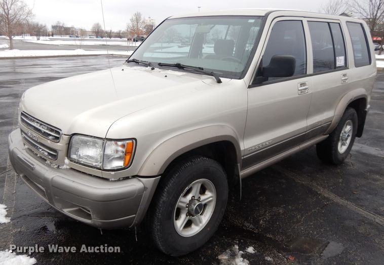 image for item DL2711 2001 Isuzu Trooper  SUV