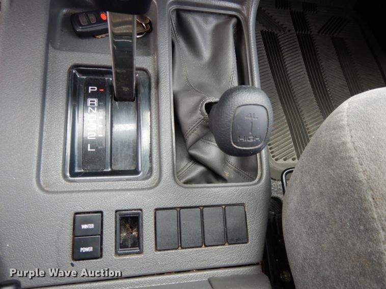 image for item DL2711 2001 Isuzu Trooper  SUV