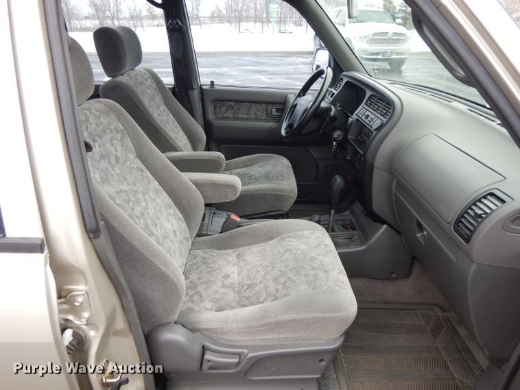 image for item DL2711 2001 Isuzu Trooper  SUV