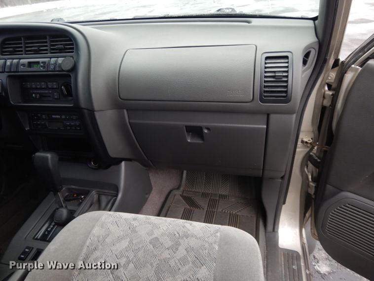 image for item DL2711 2001 Isuzu Trooper  SUV