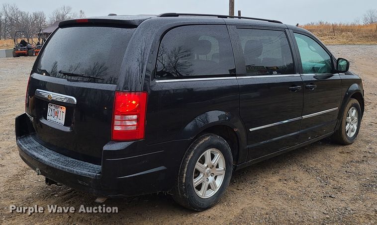 image for item DN5996 2008 Chrysler Town & Country  van