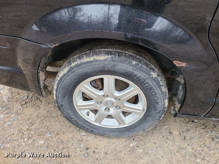 image for item DN5996 2008 Chrysler Town & Country  van