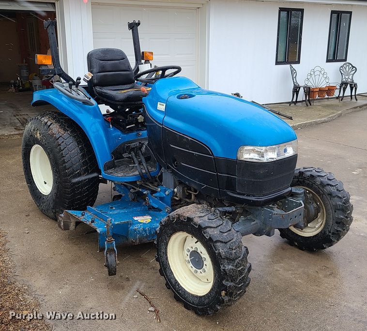 image for item DN5998 New Holland TC33  tractor