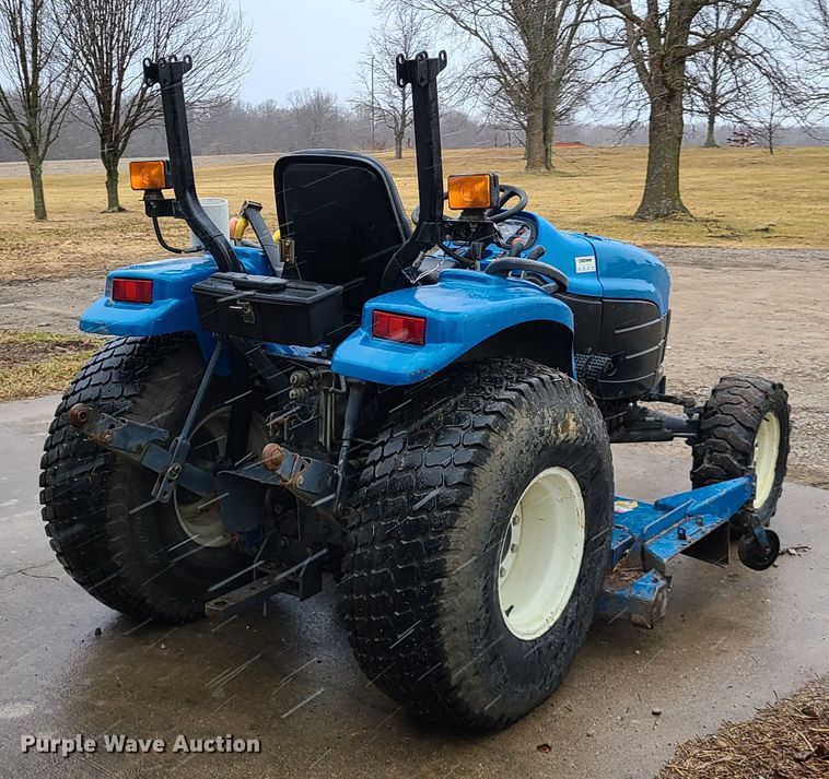 image for item DN5998 New Holland TC33  tractor