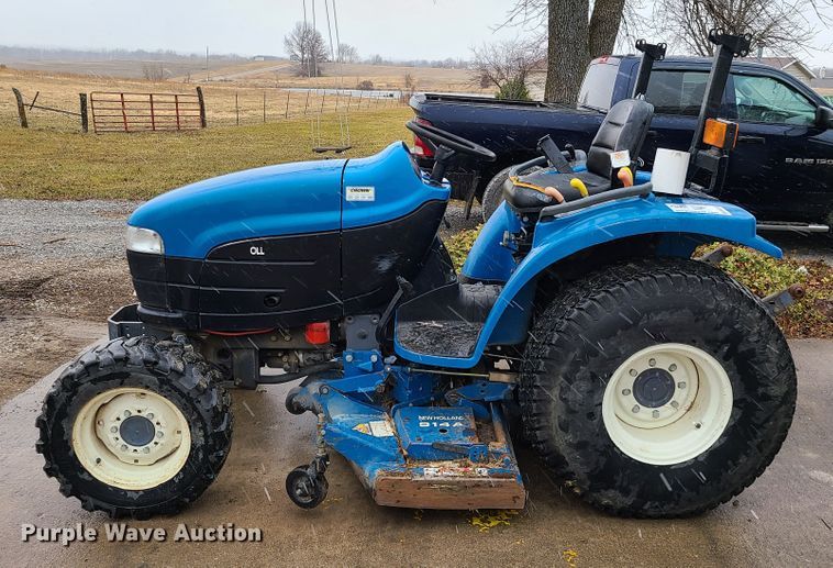 image for item DN5998 New Holland TC33  tractor
