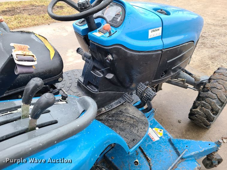 image for item DN5998 New Holland TC33  tractor