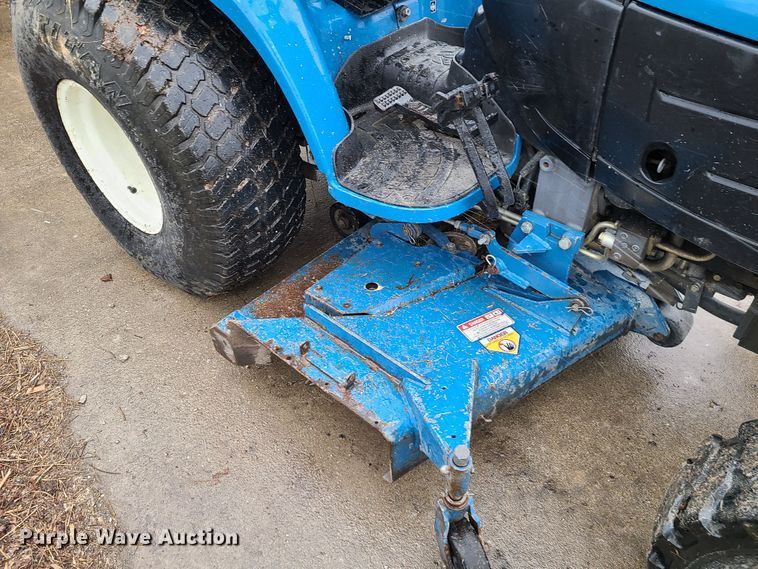 image for item DN5998 New Holland TC33  tractor