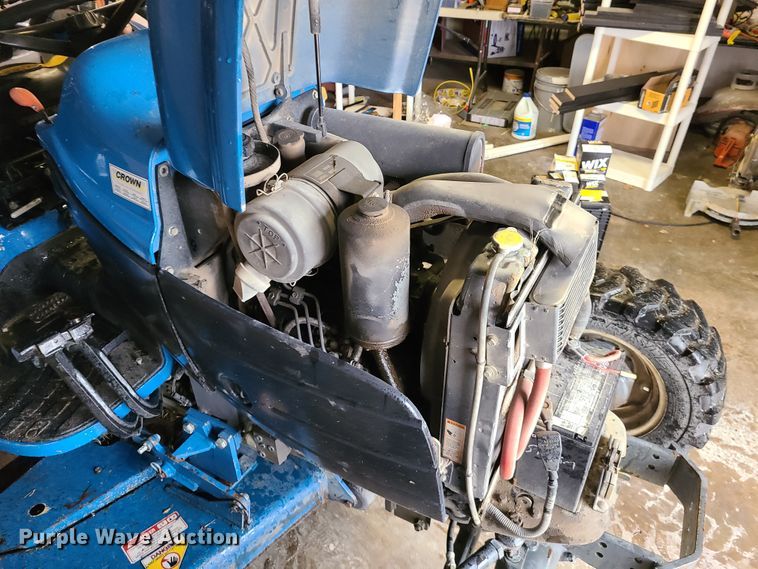 image for item DN5998 New Holland TC33  tractor