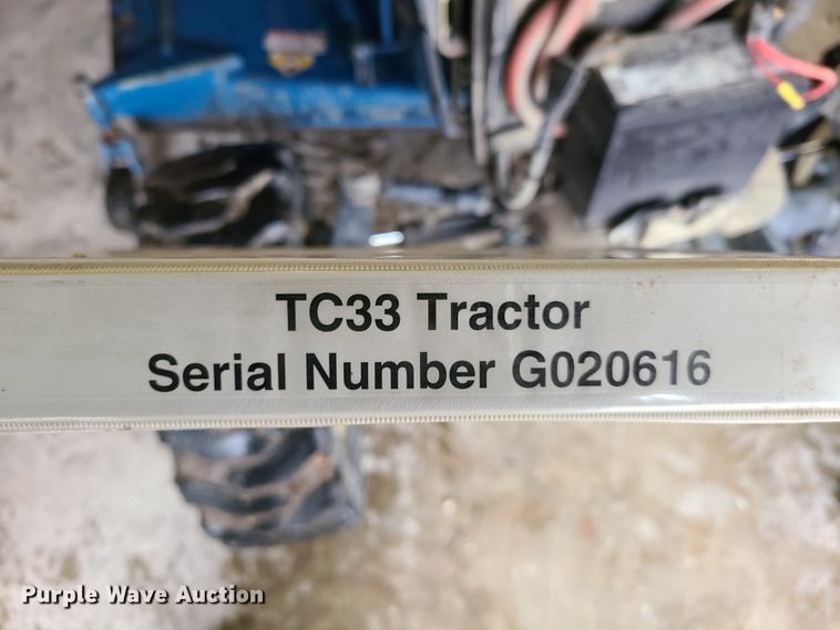 image for item DN5998 New Holland TC33  tractor