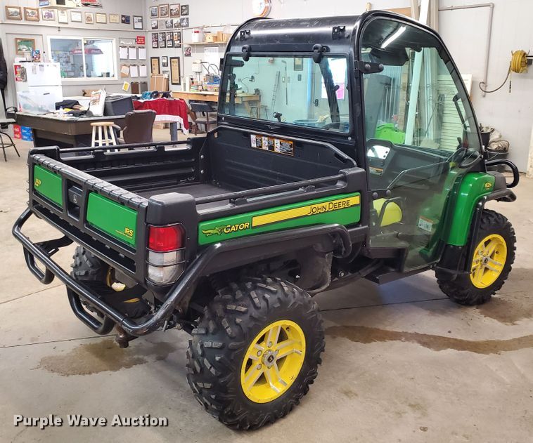 image for item EF9695 2011 John Deere Gator 825i  utility vehicle