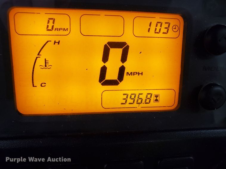 image for item EF9695 2011 John Deere Gator 825i  utility vehicle