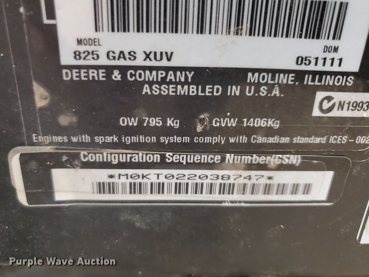 image for item EF9695 2011 John Deere Gator 825i  utility vehicle