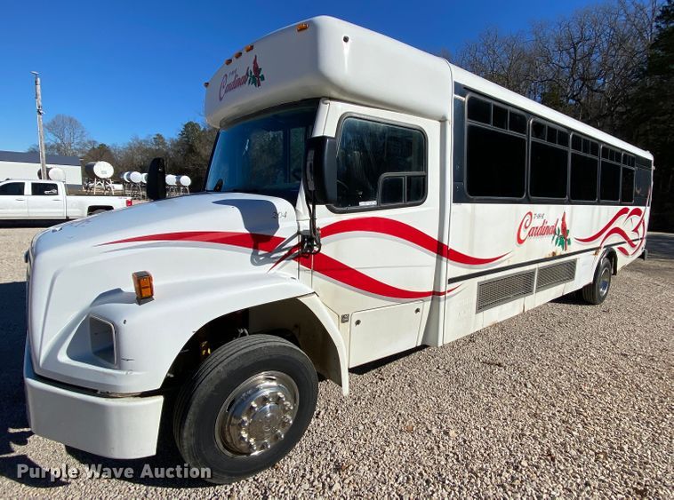 image for item EL9611 2005 Freightliner Champion  coach bus