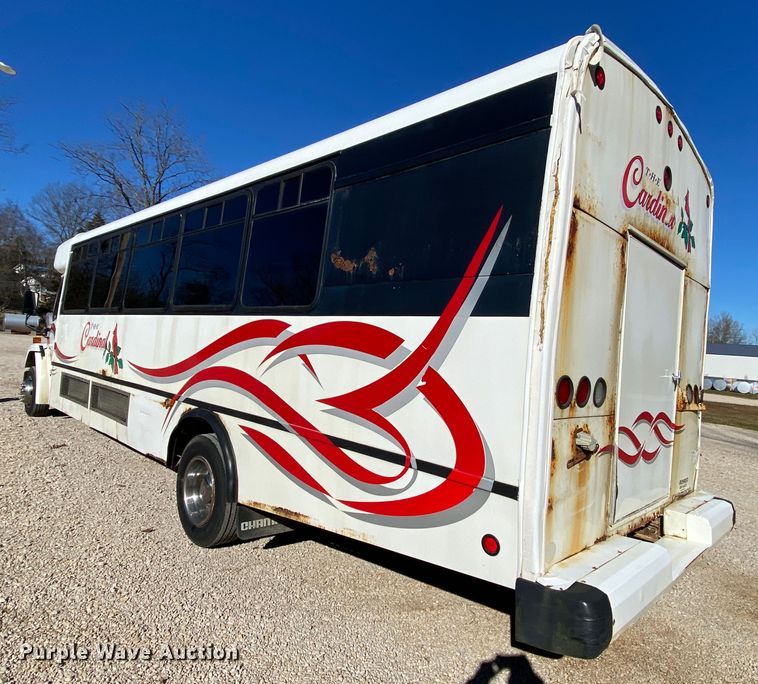 image for item EL9611 2005 Freightliner Champion  coach bus