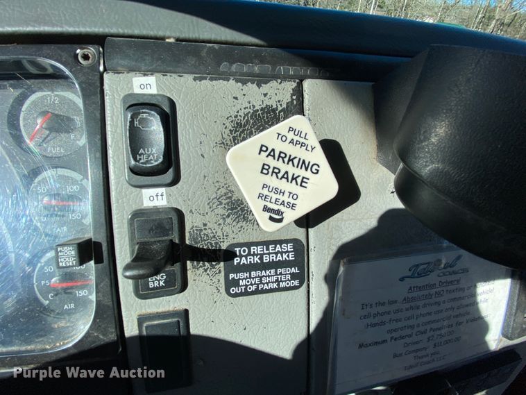 image for item EL9611 2005 Freightliner Champion  coach bus