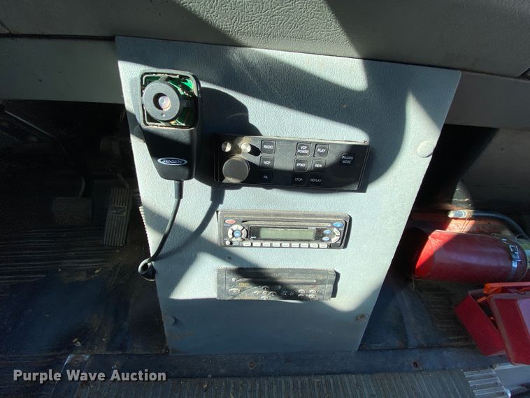 image for item EL9611 2005 Freightliner Champion  coach bus