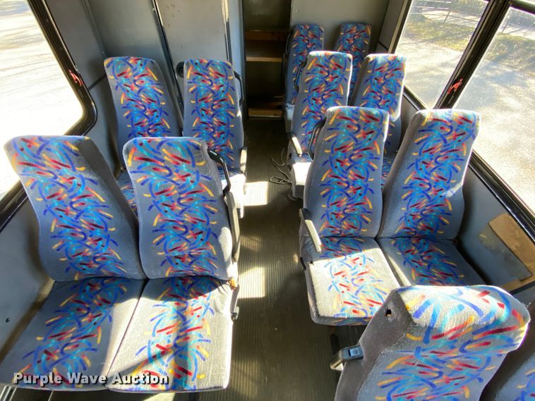 image for item EL9611 2005 Freightliner Champion  coach bus