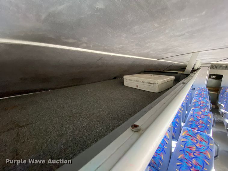 image for item EL9611 2005 Freightliner Champion  coach bus