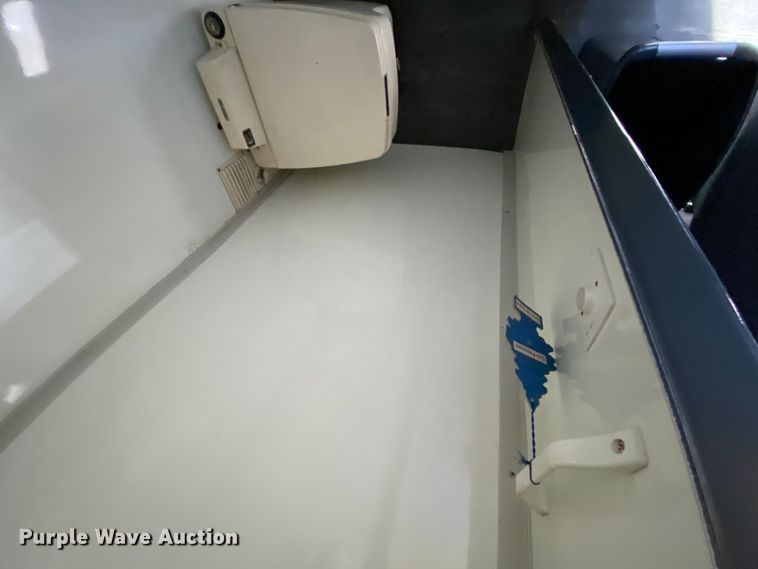 image for item EL9611 2005 Freightliner Champion  coach bus