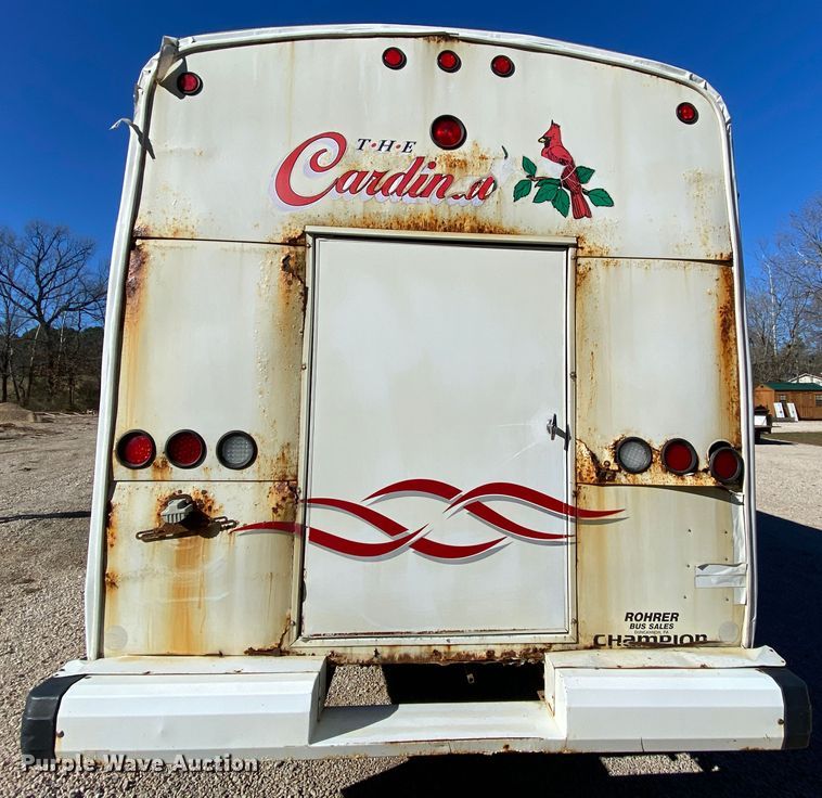 image for item EL9611 2005 Freightliner Champion  coach bus