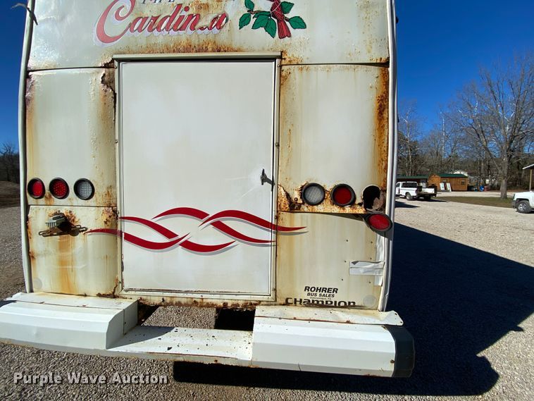 image for item EL9611 2005 Freightliner Champion  coach bus