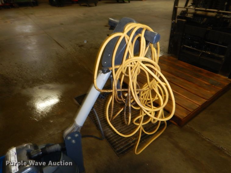 image for item FA9466 (2) floor cleaning machines