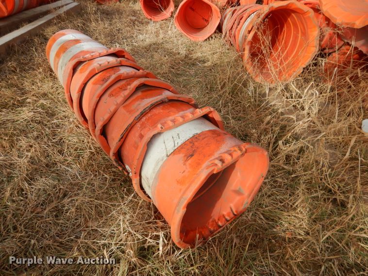 image for item FA9468 (500) construction safety barrels