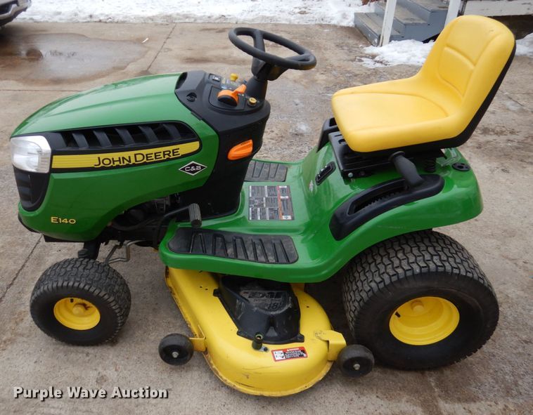 image for item FR9568 2019 John Deere E140  lawn mower