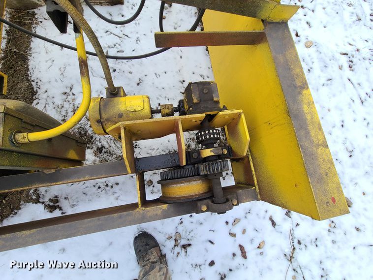 image for item FW9658 Straddle crane