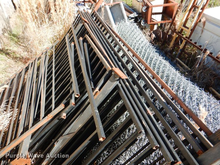 image for item FX9749 Approximately 30 wrought iron fence panels