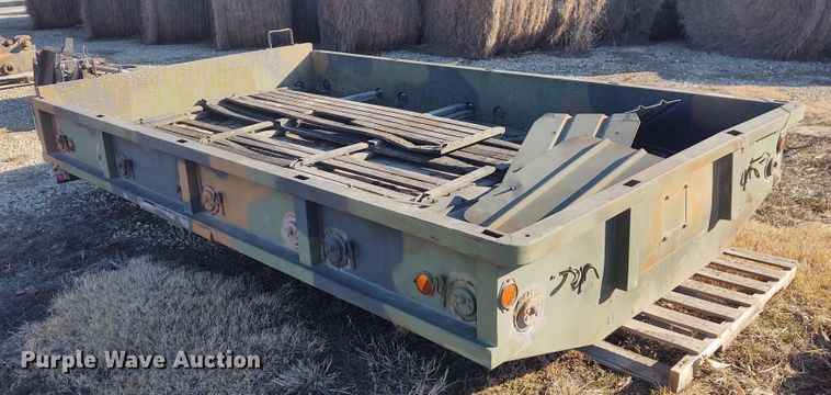 image for item FY9826 Flatbed