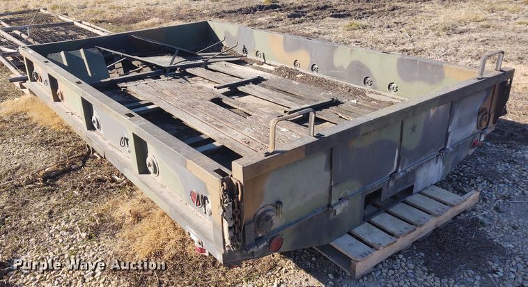 image for item FY9826 Flatbed