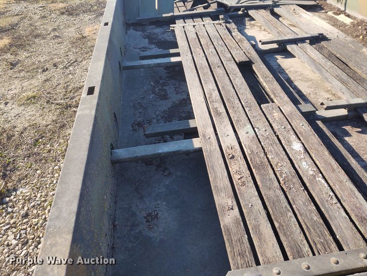 image for item FY9826 Flatbed