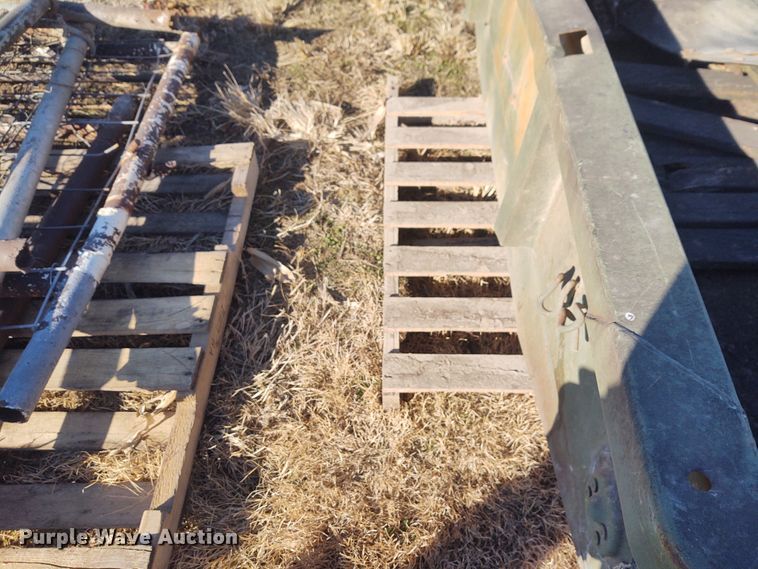 image for item FY9826 Flatbed