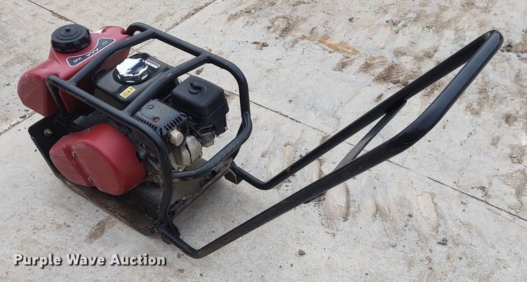 image for item FY9851 Toro plate compactor