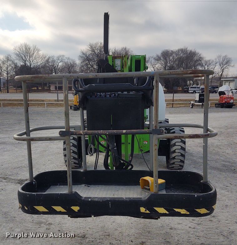 image for item FY9875 2014 Niftylift SP64D4X4  boom lift