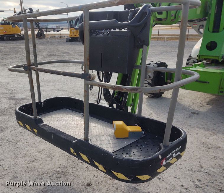 image for item FY9875 2014 Niftylift SP64D4X4  boom lift