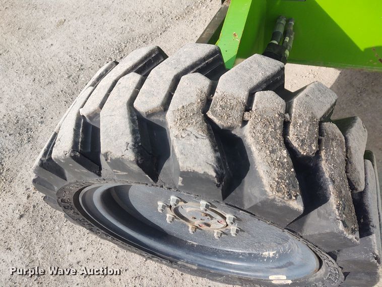 image for item FY9875 2014 Niftylift SP64D4X4  boom lift