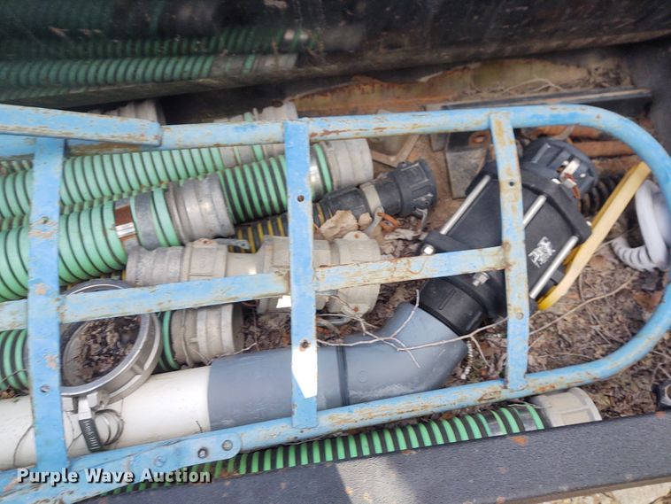 image for item FY9878 Vacuum tank bed