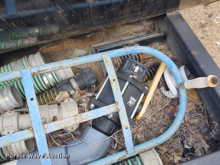 image for item FY9878 Vacuum tank bed