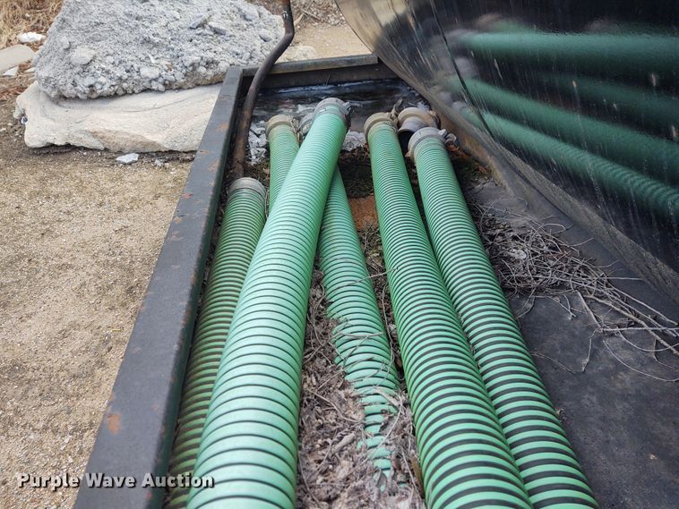 image for item FY9878 Vacuum tank bed