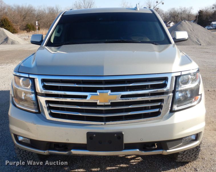 image for item GG9253 2016  Chevrolet Suburban  SUV