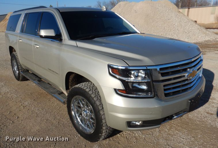 image for item GG9253 2016  Chevrolet Suburban  SUV
