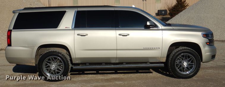 image for item GG9253 2016  Chevrolet Suburban  SUV