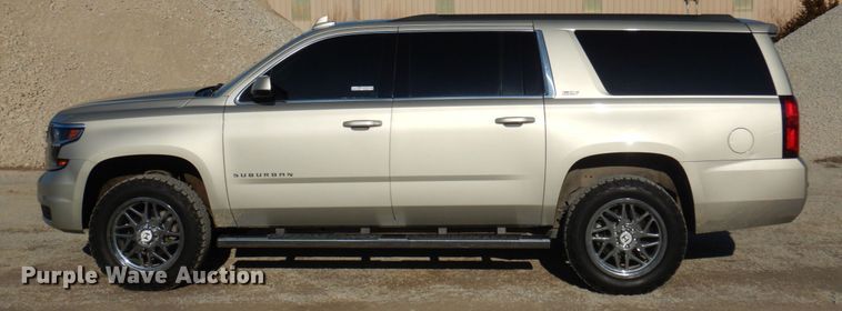 image for item GG9253 2016  Chevrolet Suburban  SUV