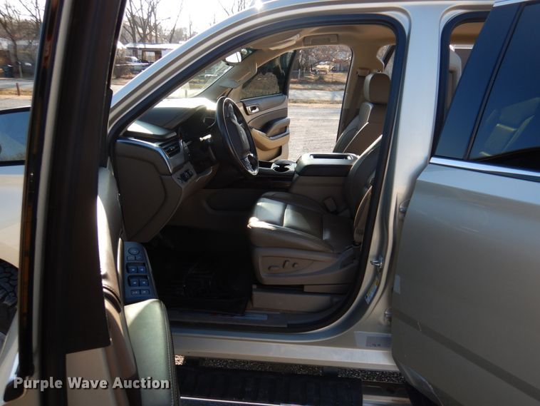 image for item GG9253 2016  Chevrolet Suburban  SUV